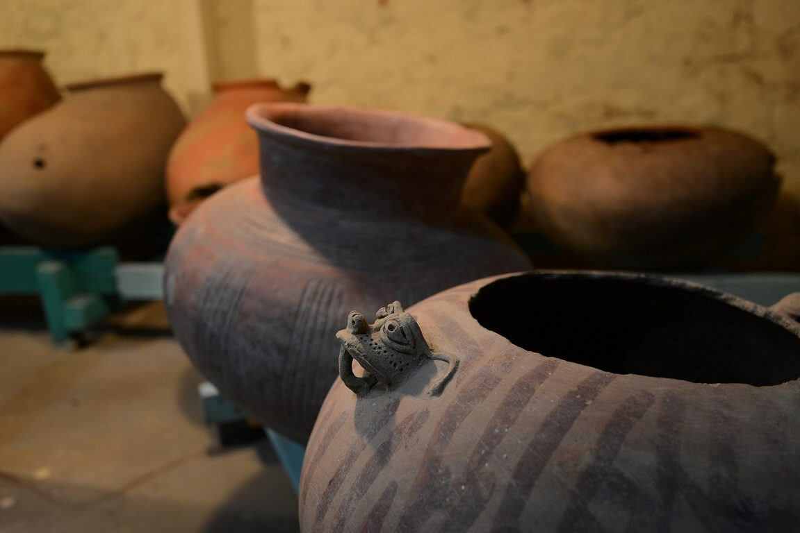 Vasijas fúnebres en el Museo de Ometepe, en Altagracia. Foto: Carlos Herrera | Confidencial