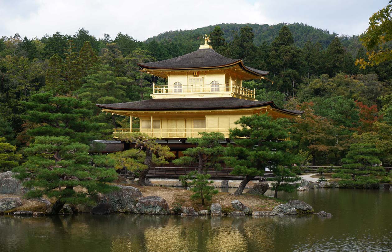 kinkakuji-kyoto-golden-pavilion-japan-161165