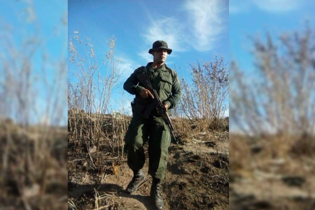 Roberto Cruz perteneció al Ejército Nacional durante 12 años. Cortesía | Niú