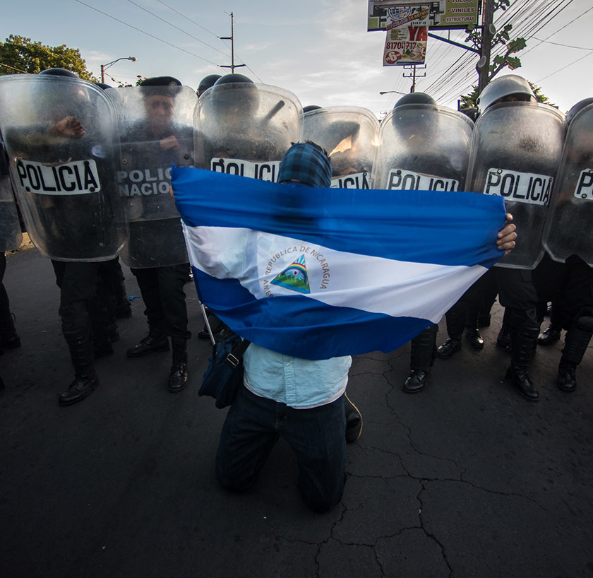 La Bandera Nacional ha sido protagonista en las protestas y manifestaciones cívicas que han ocurrido desde abril de 2018 en Nicaragua. Carlos Herrera | Niú